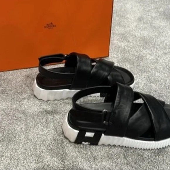 Black and White Women's Sandals - Picture 3 of 5